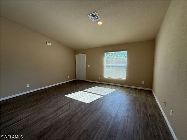 6129 Laurelwood DR, Fort Myers, FL 33905