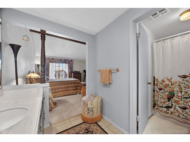 12386 E Bates Cir, Aurora, CO 80014