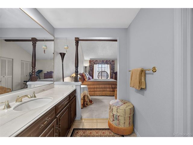 12386 E Bates Cir, Aurora, CO 80014