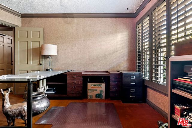 4740 Placidia Avenue, Toluca Lake, CA 91602