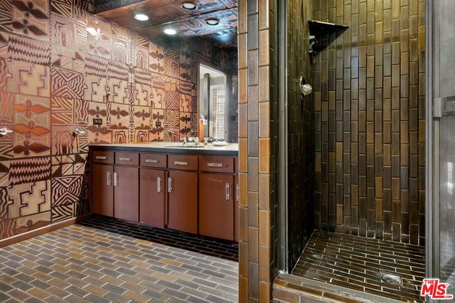 4740 Placidia Avenue, Toluca Lake, CA 91602