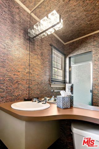 4740 Placidia Avenue, Toluca Lake, CA 91602