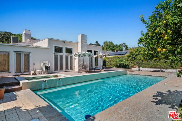 4740 Placidia Avenue, Toluca Lake, CA 91602