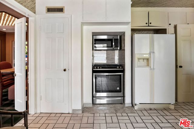 4740 Placidia Avenue, Toluca Lake, CA 91602