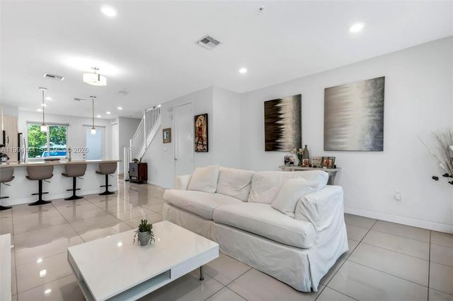 6416 NW 102nd Ct 118, Doral, FL 33178