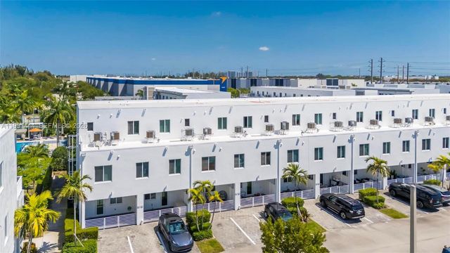 6416 NW 102nd Ct 118, Doral, FL 33178