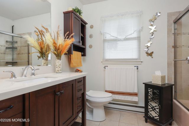 341C Canterbury Court, Lakewood, NJ 08701