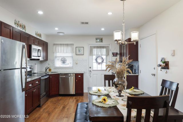 341C Canterbury Court, Lakewood, NJ 08701