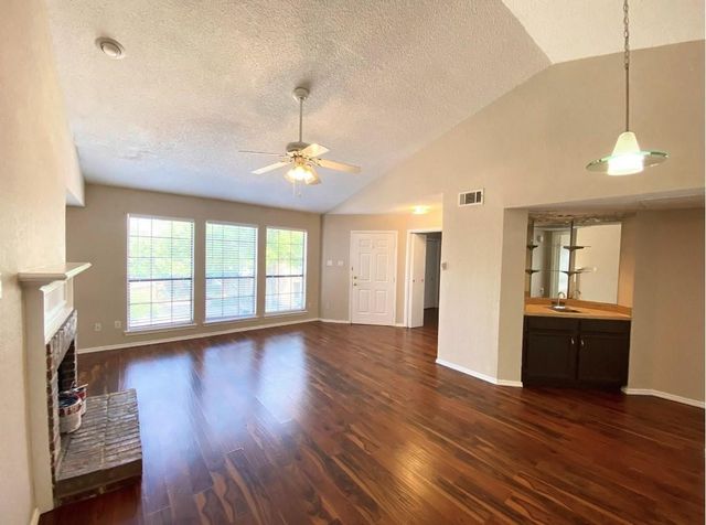 3101 Townbluff Drive 423, Plano, TX 75075