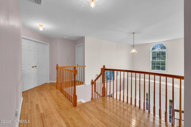 8 Hartnett Way, Millstone, NJ 08510