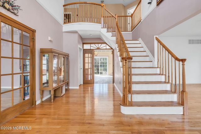 8 Hartnett Way, Millstone, NJ 08510