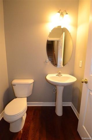 263 S Village Way 23, Canton, MI 48188