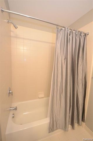 263 S Village Way 23, Canton, MI 48188
