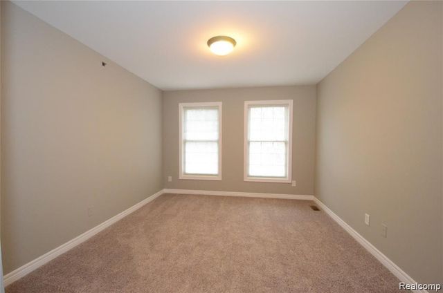 263 S Village Way 23, Canton, MI 48188