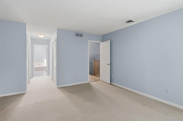 28 E Knoll, Rhinebeck, NY 12572