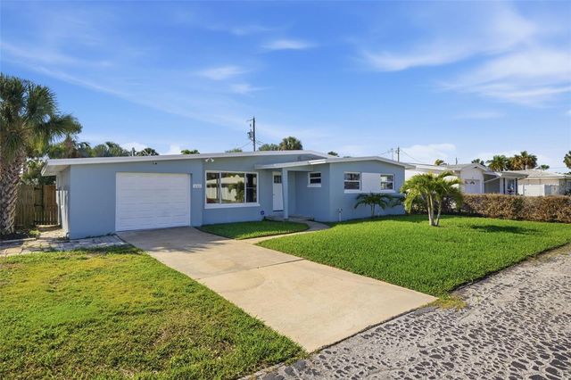 440 89TH AVENUE, St Pete Beach, FL 33706