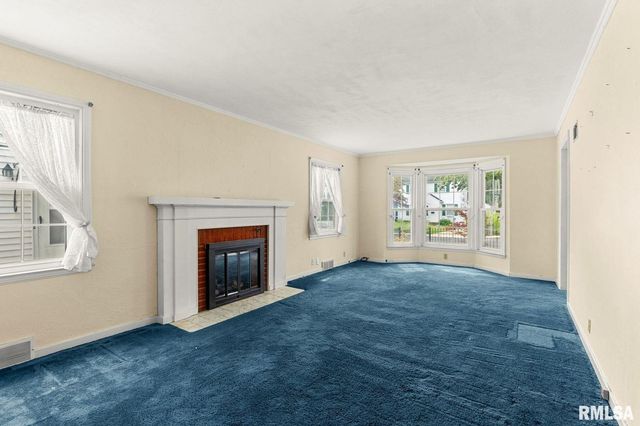 2613 W BARKER Avenue, West Peoria, IL 61604