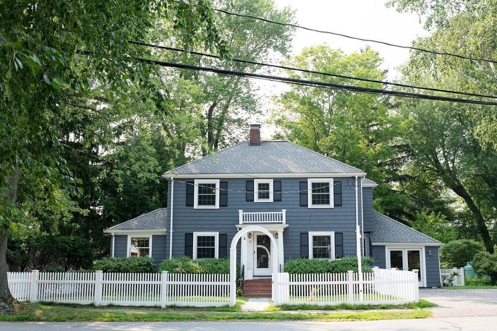 17 Eliot Road, Belmont, MA 02478