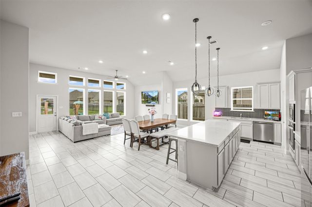 18931 Lynnwood Drive, Manvel, TX 77578