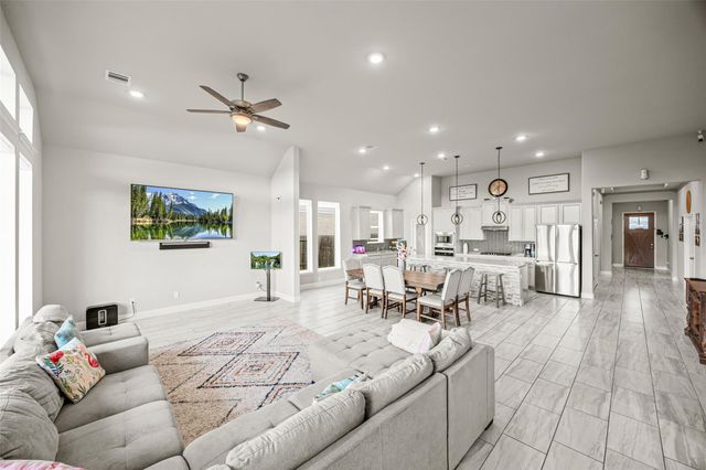 18931 Lynnwood Drive, Manvel, TX 77578