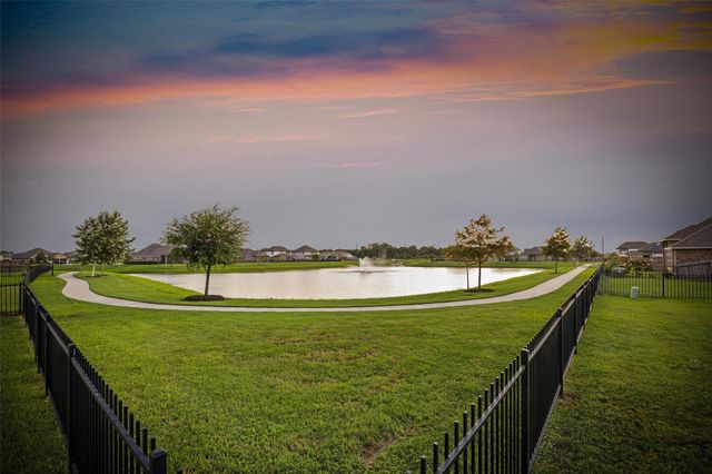 18931 Lynnwood Drive, Manvel, TX 77578