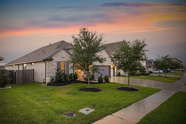 18931 Lynnwood Drive, Manvel, TX 77578