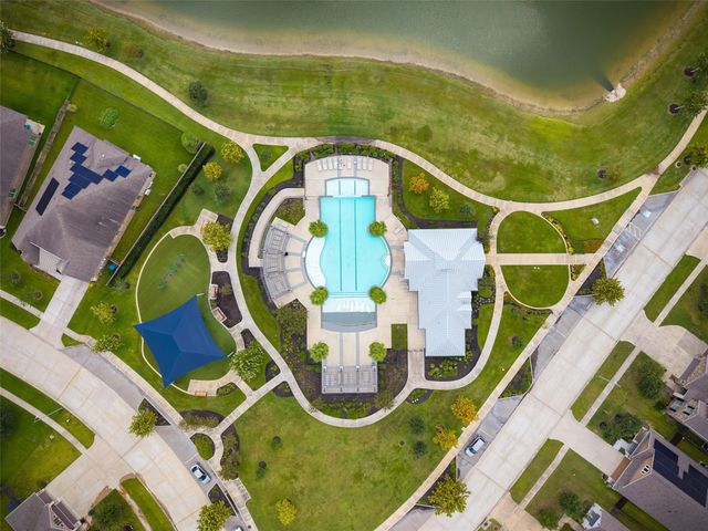 18931 Lynnwood Drive, Manvel, TX 77578