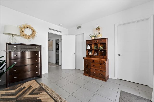 24 NW 13th Avenue, Delray Beach, FL 33444