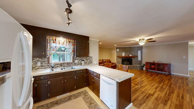 1301 Sassar Street, Dothan, AL 36301