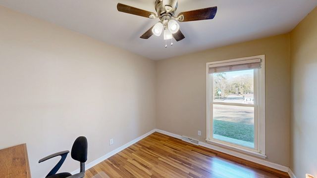 1301 Sassar Street, Dothan, AL 36301