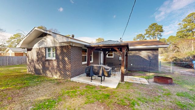 1301 Sassar Street, Dothan, AL 36301