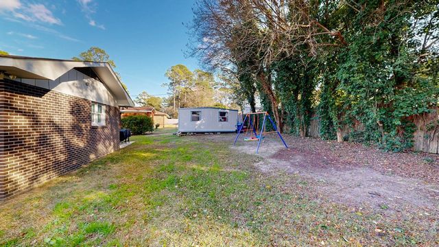 1301 Sassar Street, Dothan, AL 36301