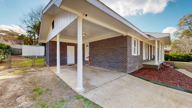 1301 Sassar Street, Dothan, AL 36301