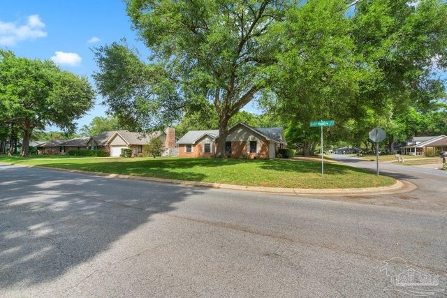 8412 Belle Meadow Blvd, Pensacola, FL 32514