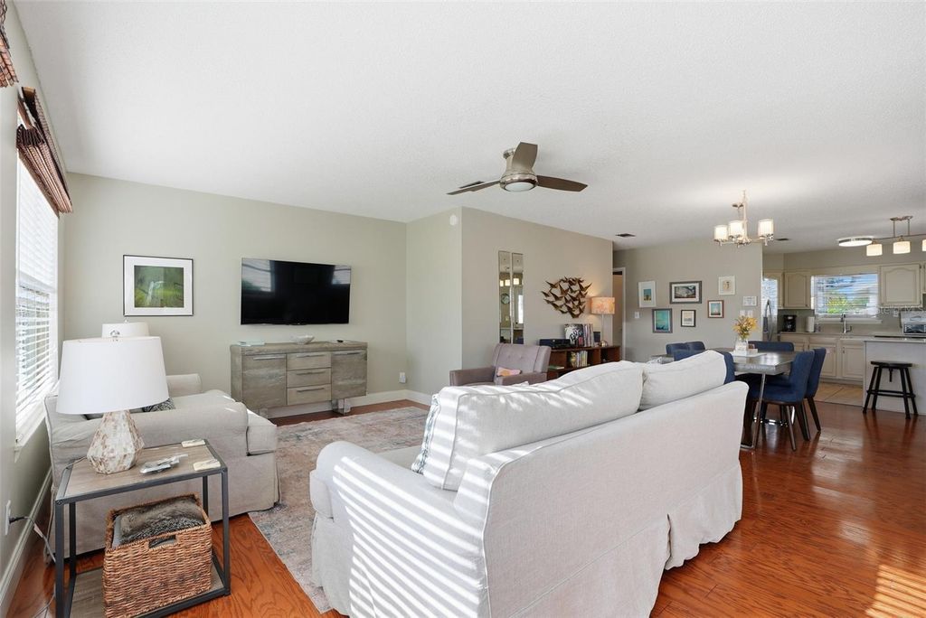 Image 4 of property listing at 323 KELLY STREET, Panama City Beach, FL 32413