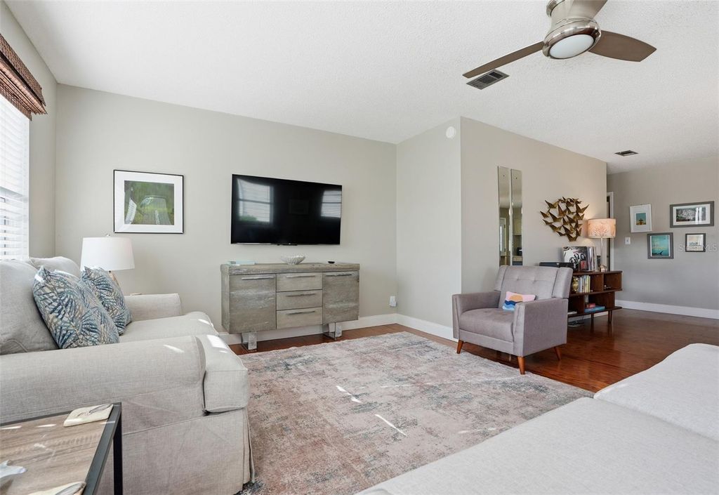 Image 5 of property listing at 323 KELLY STREET, Panama City Beach, FL 32413