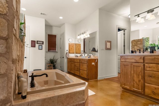 289 Mariposa, New Braunfels, TX 78132