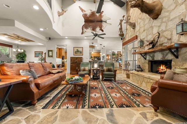 289 Mariposa, New Braunfels, TX 78132