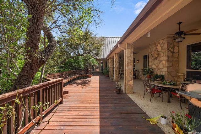 289 Mariposa, New Braunfels, TX 78132