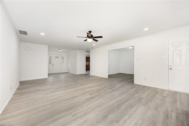 5045 Blakeshire Road, Greensboro, NC 27406
