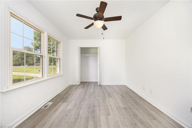 5045 Blakeshire Road, Greensboro, NC 27406
