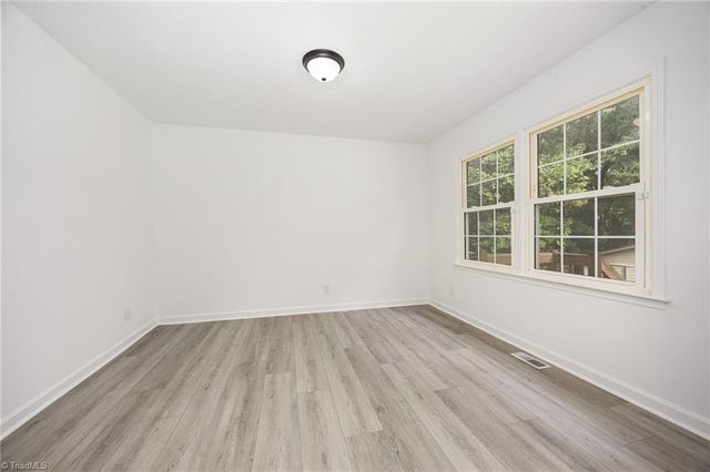5045 Blakeshire Road, Greensboro, NC 27406