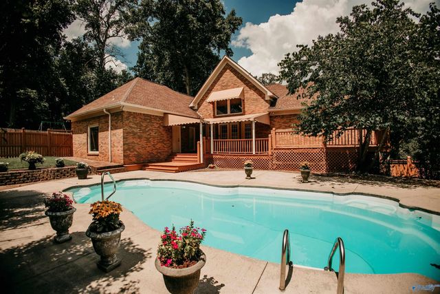 312 Mossy Oak Drive, Huntsville, AL 35806