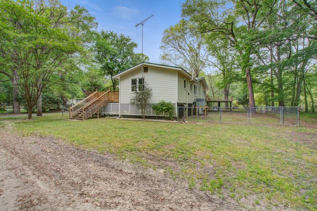 93 Deepwater Trail, Round O, SC 29474