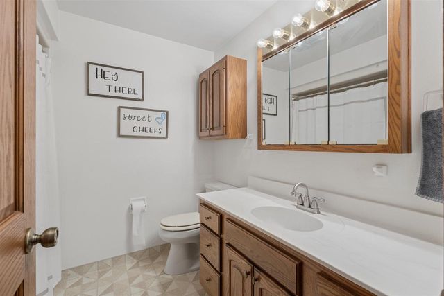 1912 S WALDEN AVENUE, Appleton, WI 54915