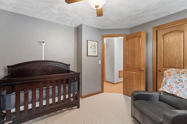 1912 S WALDEN AVENUE, Appleton, WI 54915