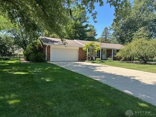 2550 Vista Ridge Drive, Troy, OH 45373