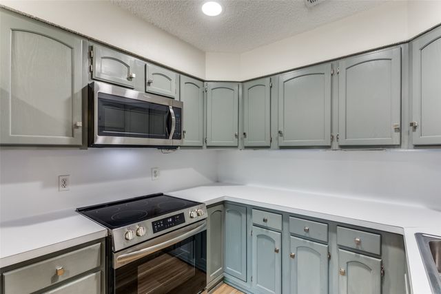 4014 Ridglea Country Club Drive, Fort Worth, TX 76126