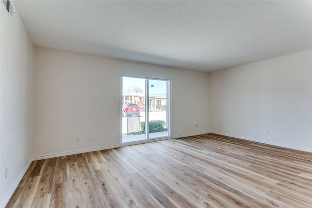 4014 Ridglea Country Club Drive, Fort Worth, TX 76126