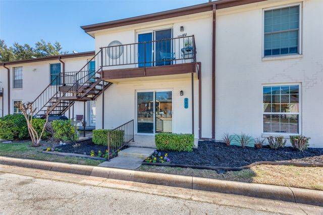 4014 Ridglea Country Club Drive, Fort Worth, TX 76126